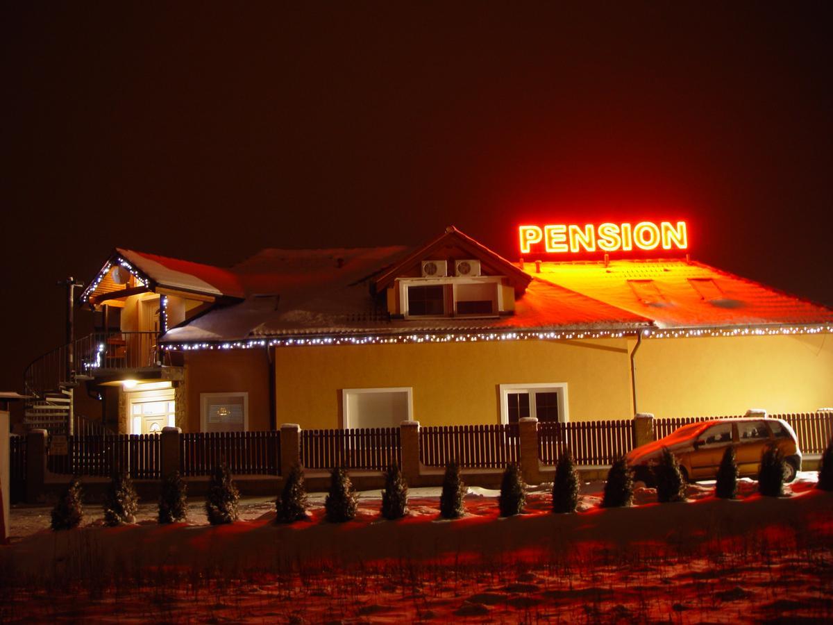Penzion Rozkos Pruhonice Εξωτερικό φωτογραφία